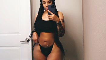 nude iamkapri doing latina selfie