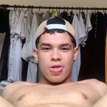 nude iamtommylopez posting teen