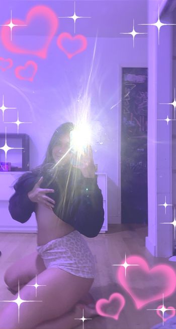 nude imaveryfreaakkygirl posting streamer