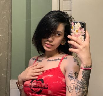 nude indifferentbrat recording bratty selfie