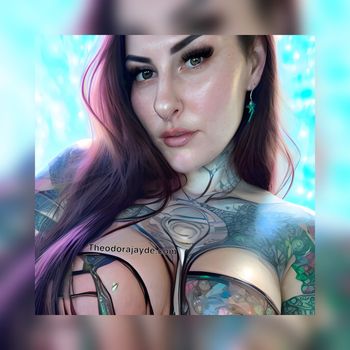 nude inkedmamii showing cfnm selfie