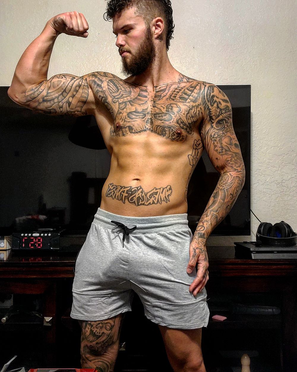 inkfit_official OnlyFans recording submissive