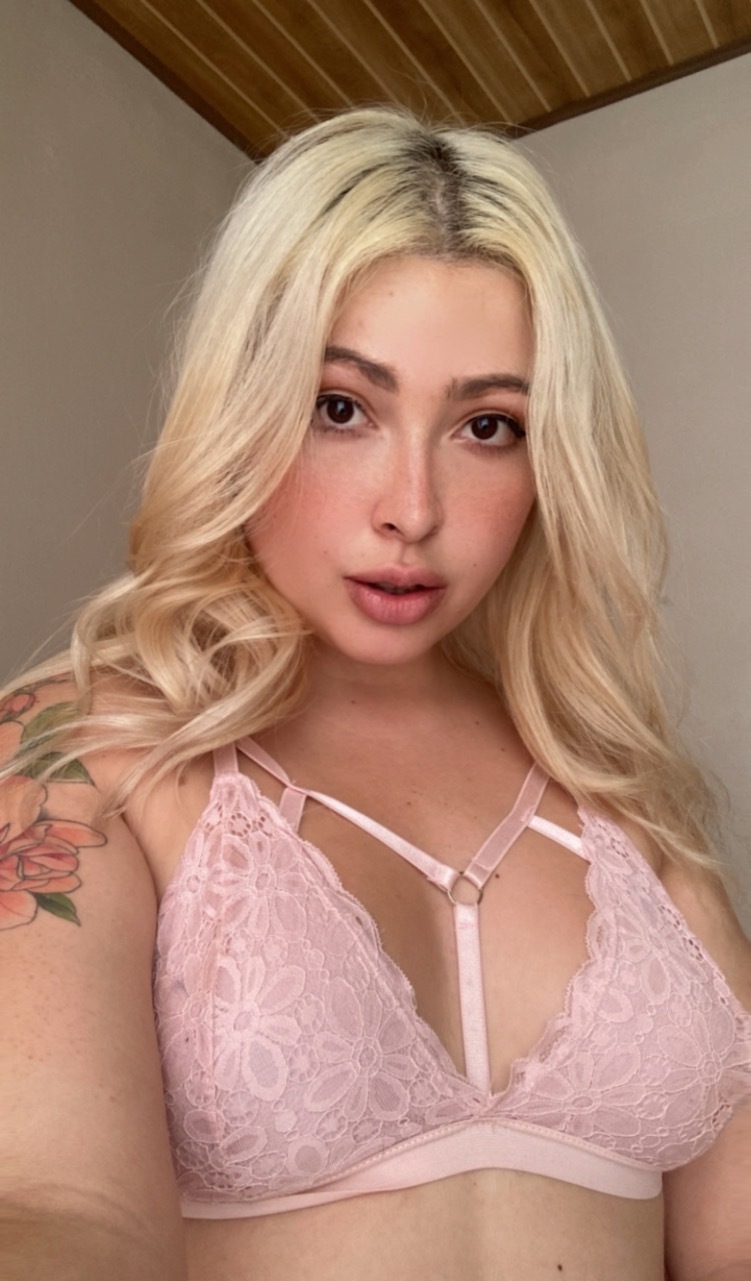 nude itslizzielu streamer
