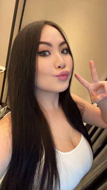 nude itsmeyourbadgirl doing japan selfie