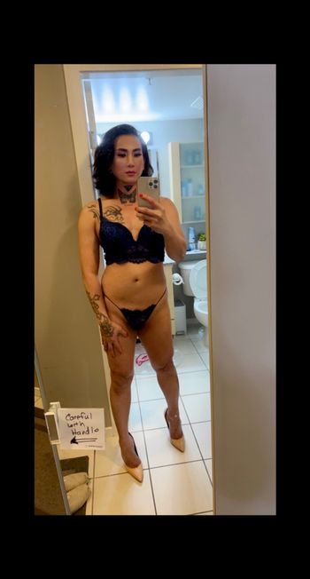 nude jackie_11 posting streamer selfie