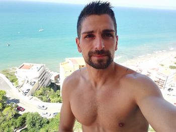 nude jasonbizarro showing spain selfie