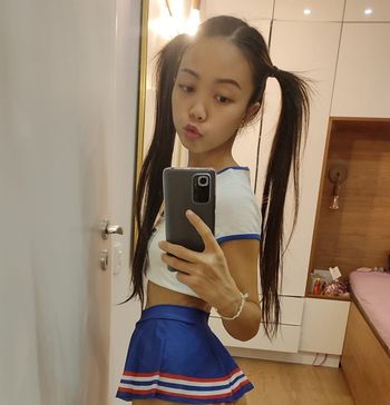 nude jaytoy15 showing messaging selfie