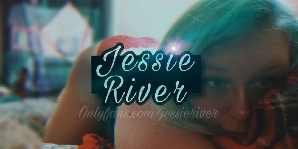 jessieriver OnlyFans doing dancing