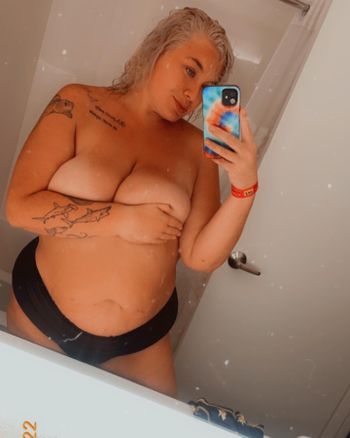 nude jessilynneb showing bbw selfie