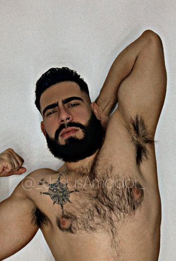 nude jesusamador showing middle eastern selfie