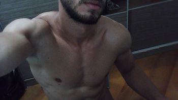 nude jh.klein posting brazil selfie