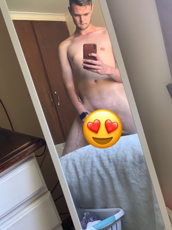 nude jim_ch posting australia selfie