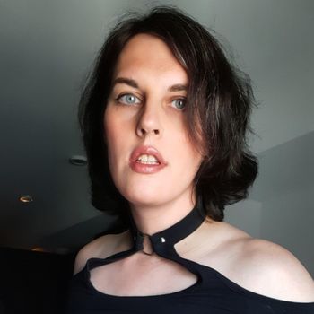 nude jocelynjinx posting trans selfie