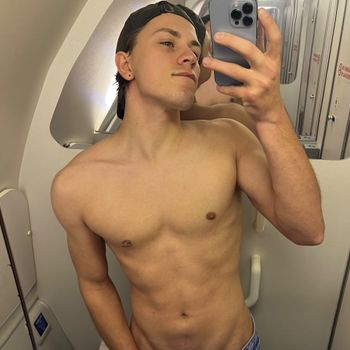 nude jockstrapjosh doing big ass selfie