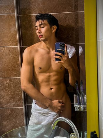 nude jordanrrosas leaking colombia selfie