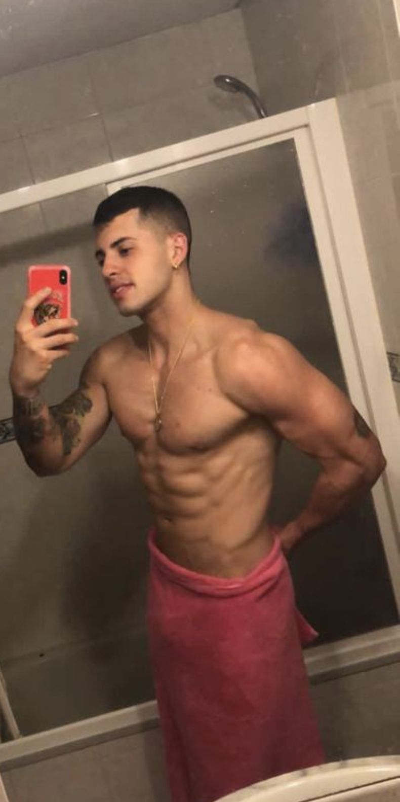 jorgedariel97 OnlyFans showing streamer