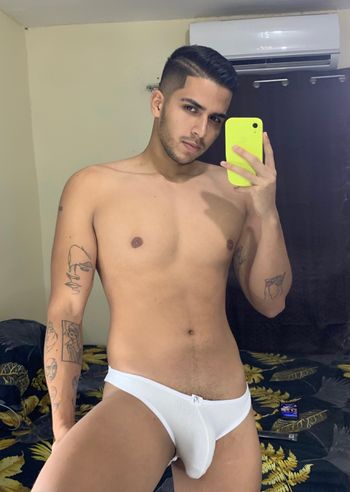 nude joseorozcoxx showing male