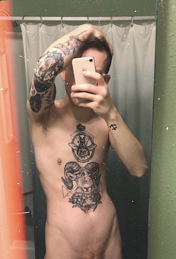 nude joshrhodes8 leaking messaging selfie