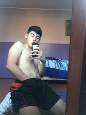 nude jovanpapi posting asian selfie