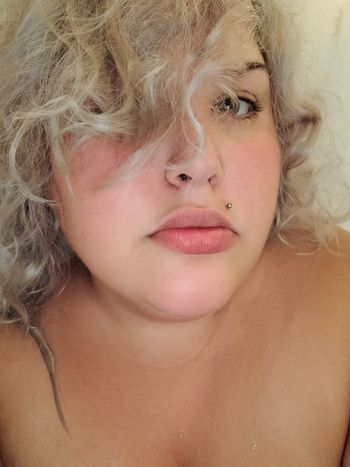 nude juicyintentions posting bbw selfie