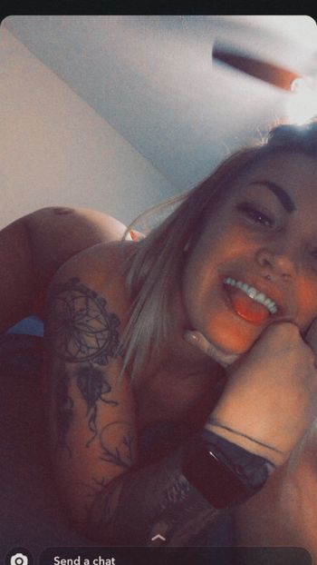 juicyjordyn OnlyFans piercing selfie