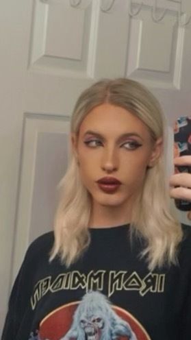 nude jules_monroe showing trans selfie