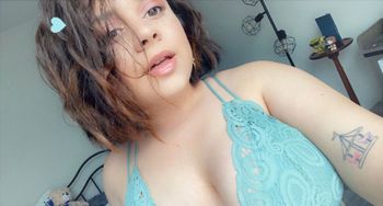 nude just_peachpievip showing custom content