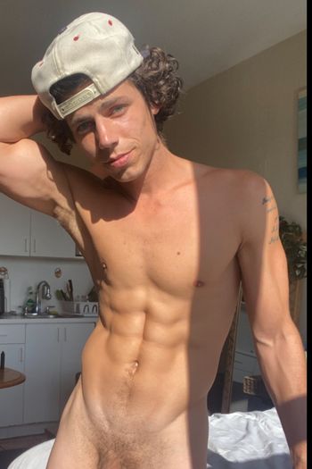 nude kalebstryker95 posting male