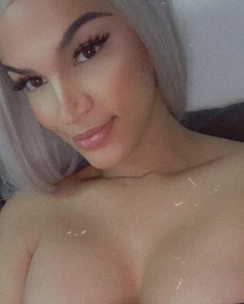 nude kanecandice doing latina selfie