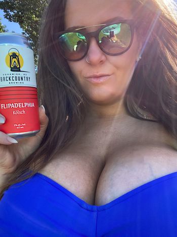 nude kara_bo_beer_a doing big tits selfie