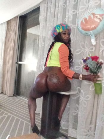 nude kashmeoutkashmir latina