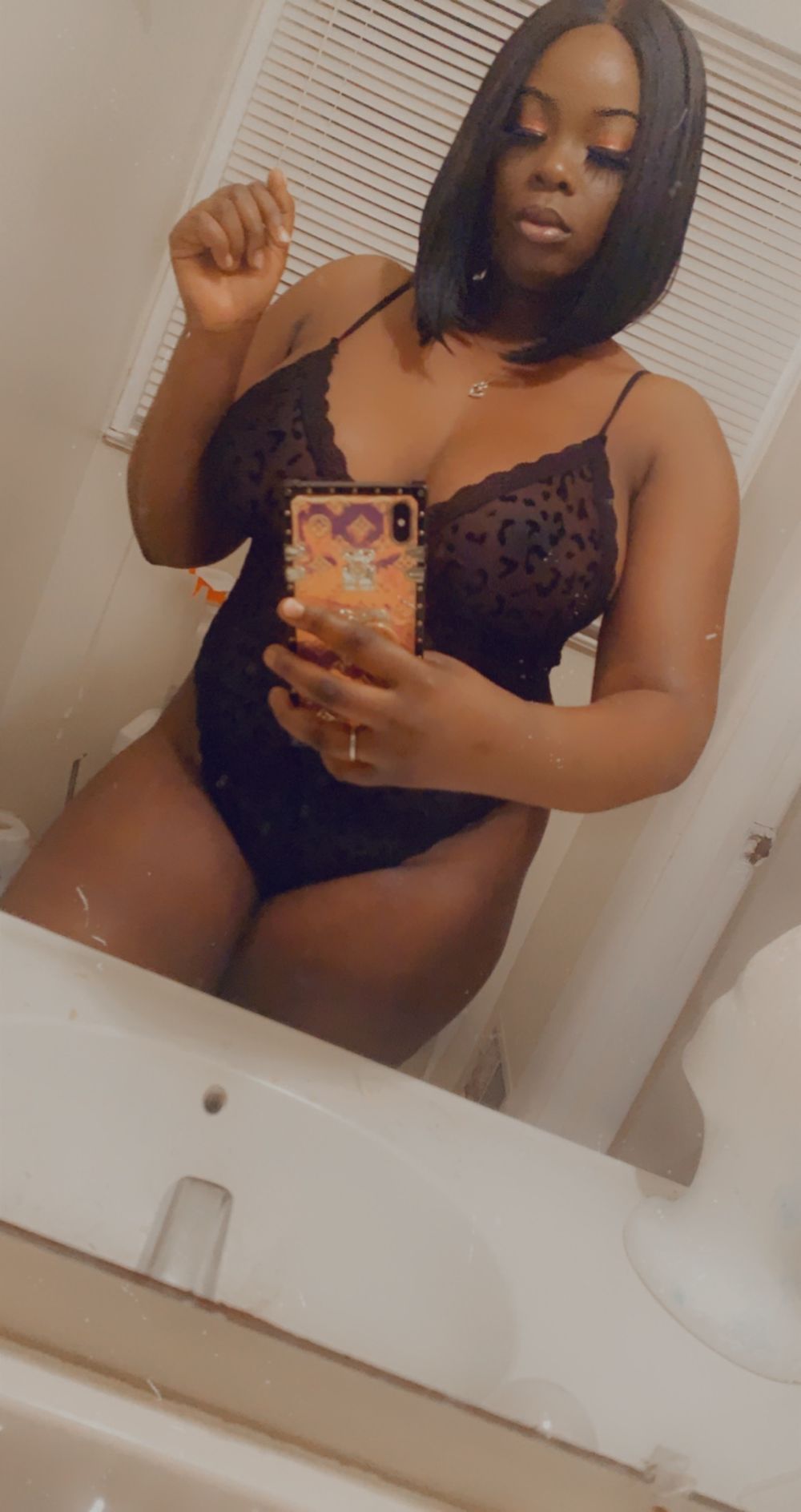 kat_dollaz OnlyFans doing ebony