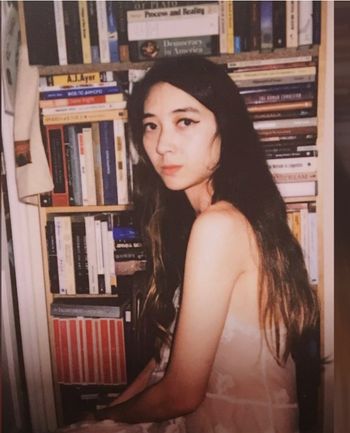 nude katarinaishii doing submissive selfie