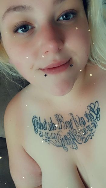 kay-lucid2 OnlyFans submissive