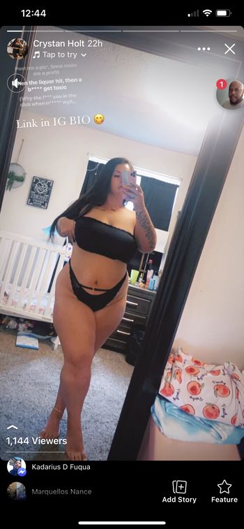 nude kaybae88 doing lesbian