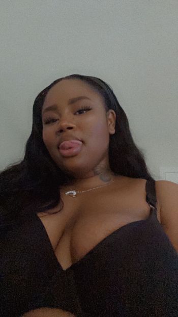 nude kayysocreamy recording video call