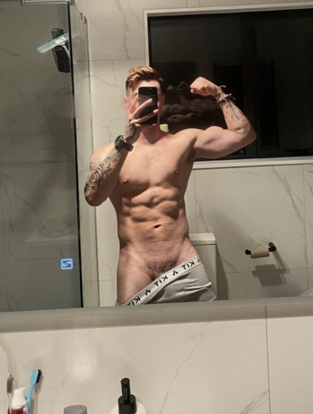 kingdankz OnlyFans showing male