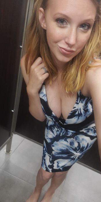 nude kingsqueen125 posting white selfie