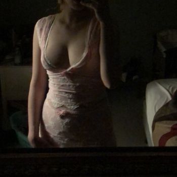 nude kittenslave showing custom content