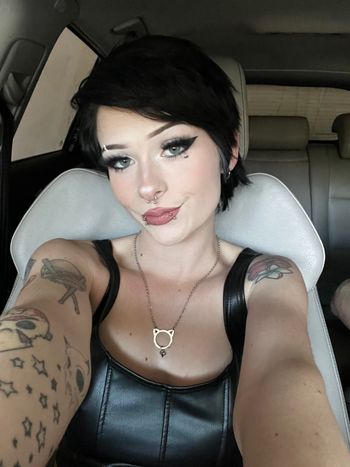 nude kittylynn90 leaking submissive selfie