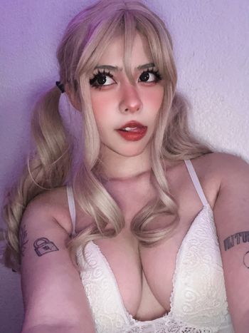 nude kittymeichiuwu showing latina selfie