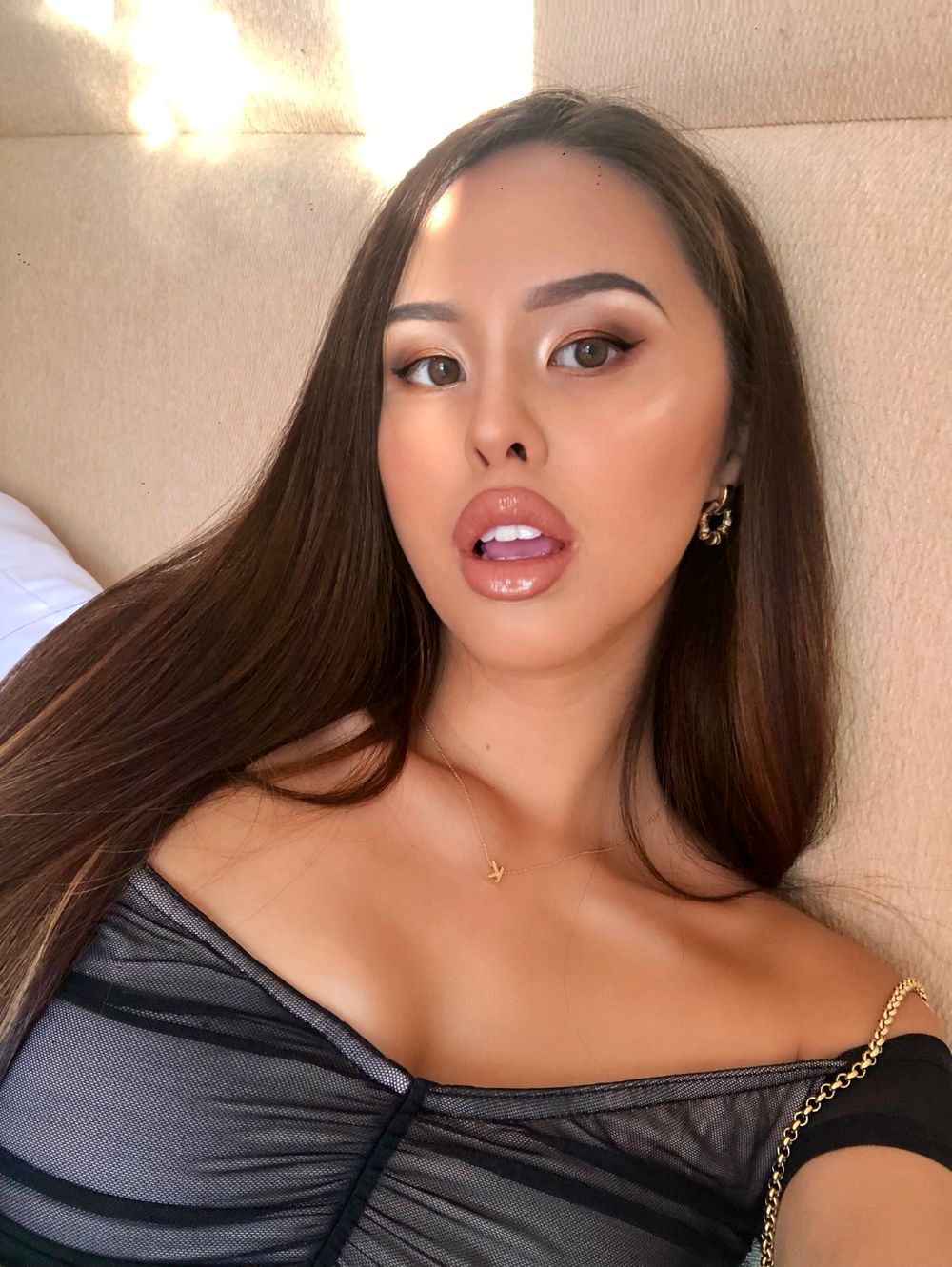 kneelforkiki OnlyFans recording asian