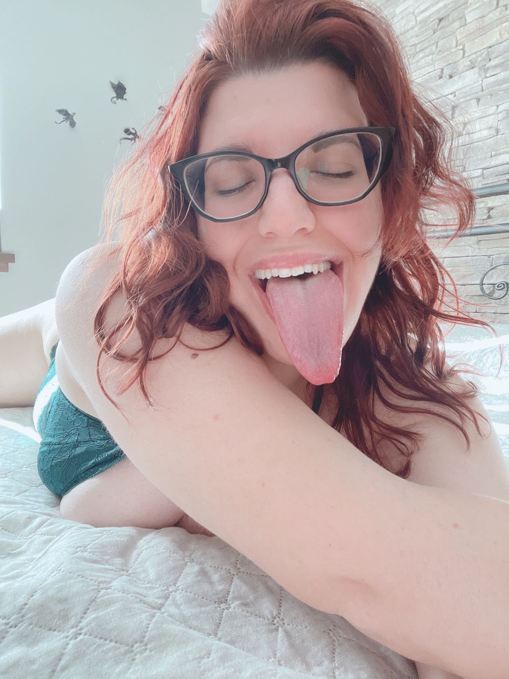 ladysilent OnlyFans recording custom content