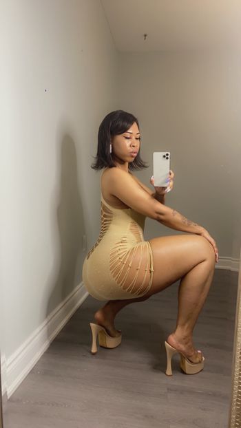 lailasherray OnlyFans submissive