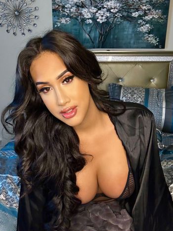 nude latinajordanaxxx doing trans selfie