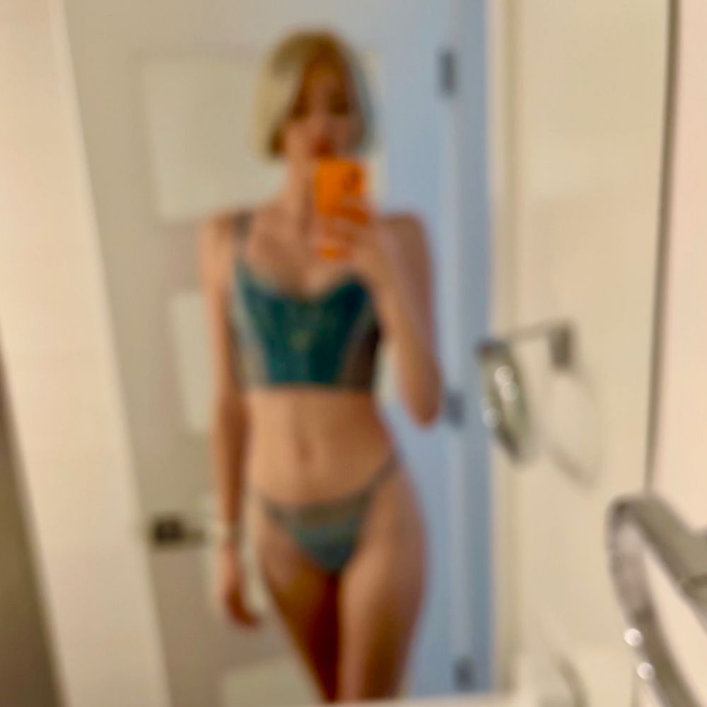 lenaanderson OnlyFans posting streamer