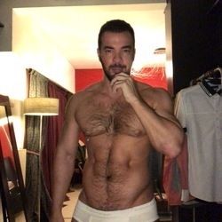 nude leo_cki recording male selfie