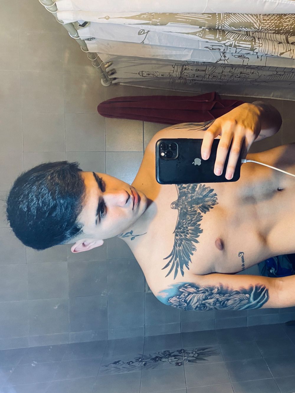 leonardo000ok OnlyFans recording latina