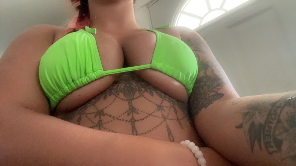 lexii_3211 OnlyFans leaking dick rating