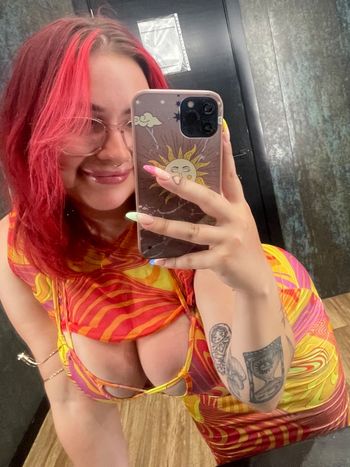 nude lilbabymarceline showing united states selfie